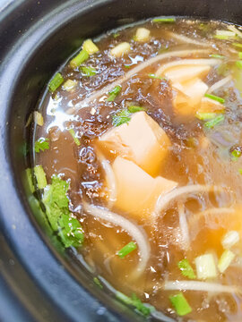 紫菜豆腐砂锅