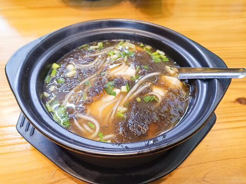 紫菜豆腐砂锅