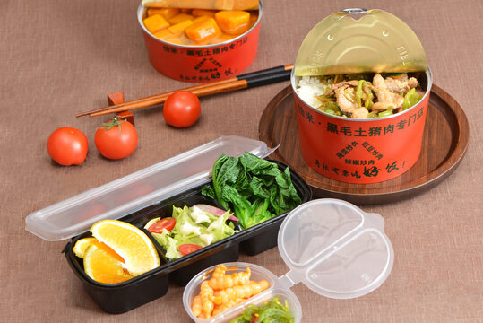 小炒肉套饭