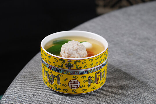 国宴狮子头