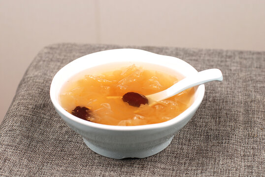 红枣银耳羹
