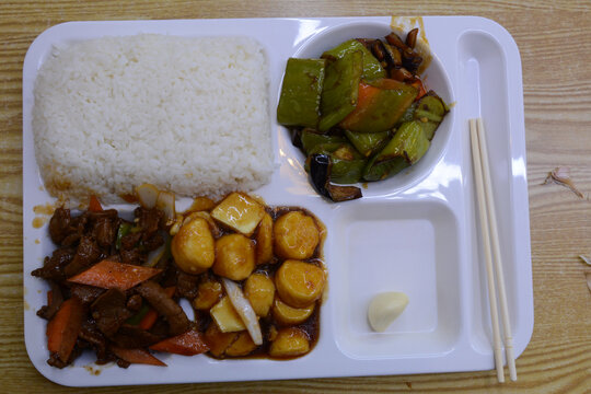 盒饭