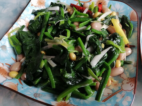 凉拌花生菠菜