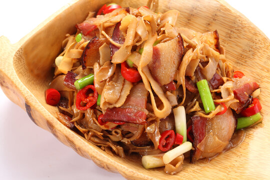 烟笋炒腊肉