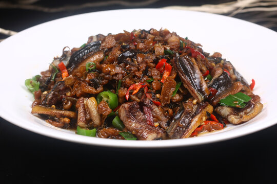 外婆菜炒鳝片
