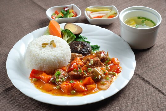剁椒排骨饭