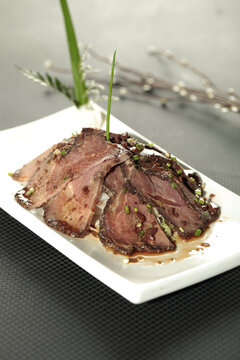 法式冷牛肉