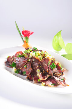小炒风吹牛肉