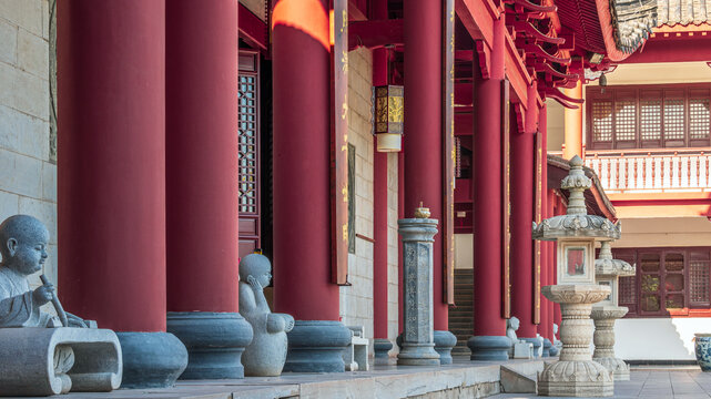 寺庙宝殿