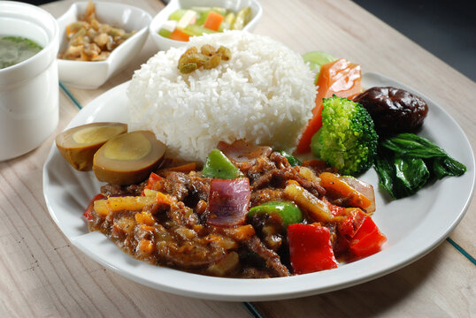 黑椒牛柳饭