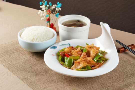 回锅肉饭