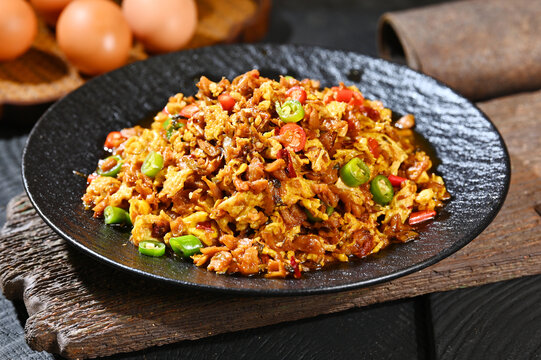 外婆菜炒鸡蛋