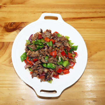 碎肉拌面
