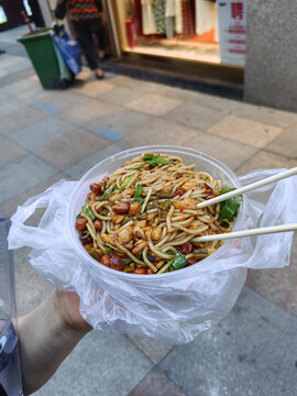 炒米线