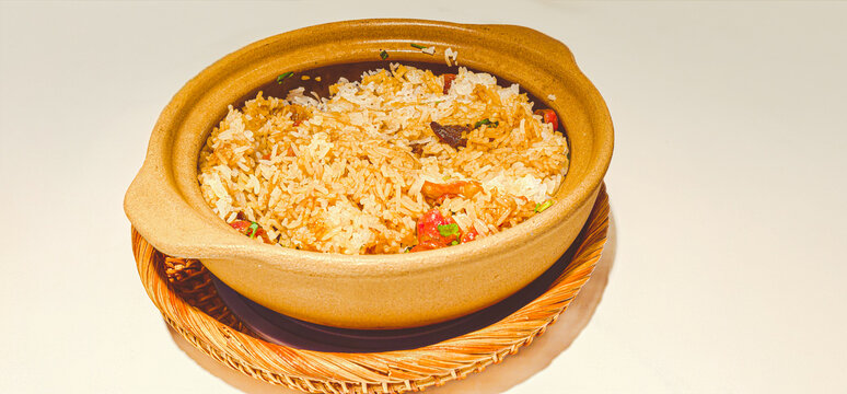 腊味煲仔饭