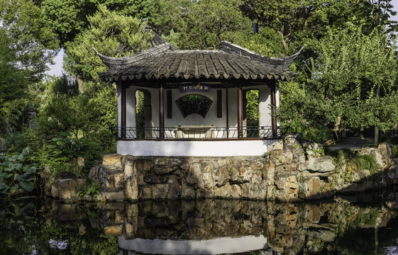 与谁同坐轩