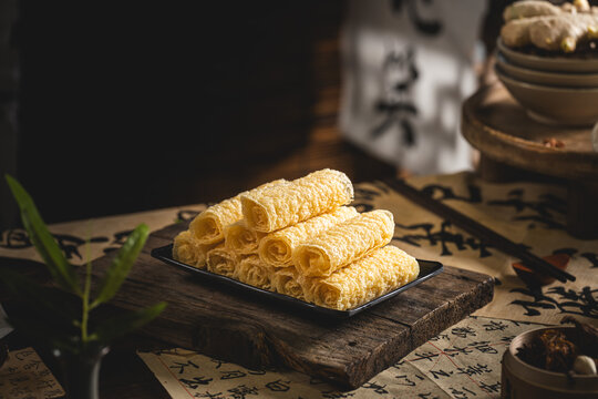 中式传统风格火锅菜品豆皮