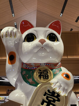 日本招财猫雕塑