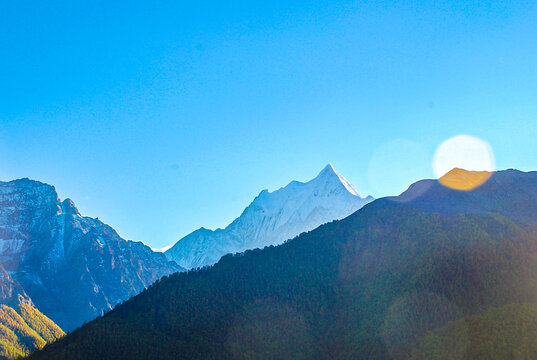 稻城神山