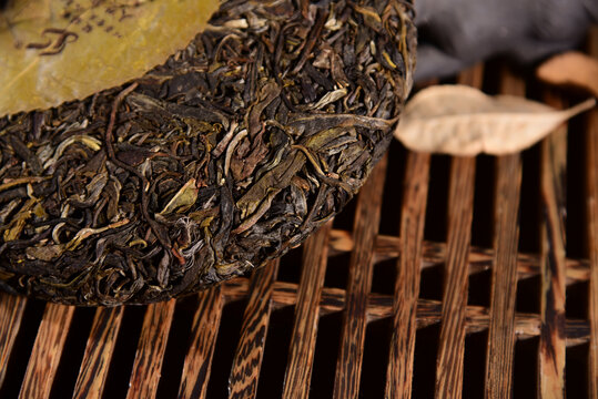 云南普洱茶生茶茶饼