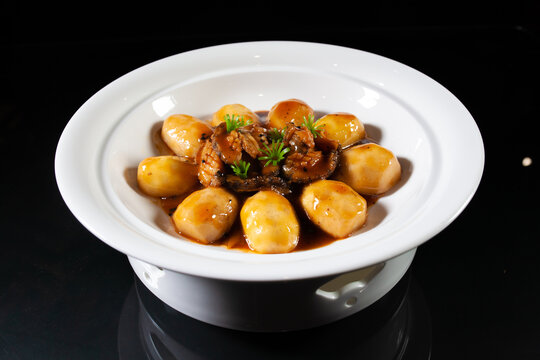 土豆炖鲍鱼