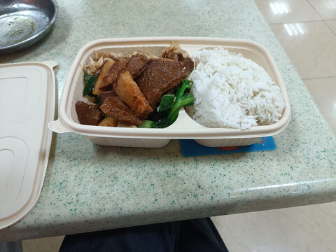 午餐
