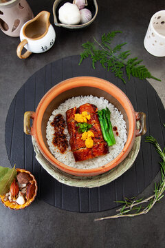 海胆鳗鱼煲仔饭
