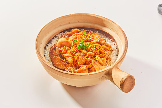 虫草滑鸡煲仔饭