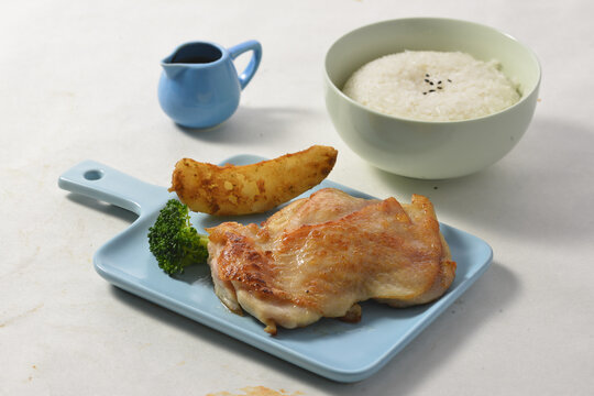 香煎鸡扒饭