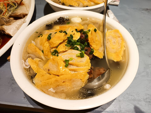 蛋卷香菇汤