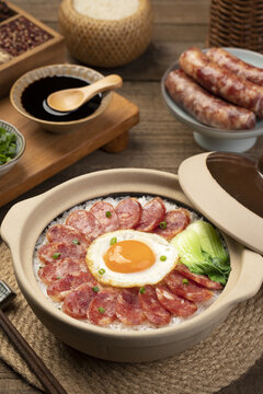 腊味煲仔饭