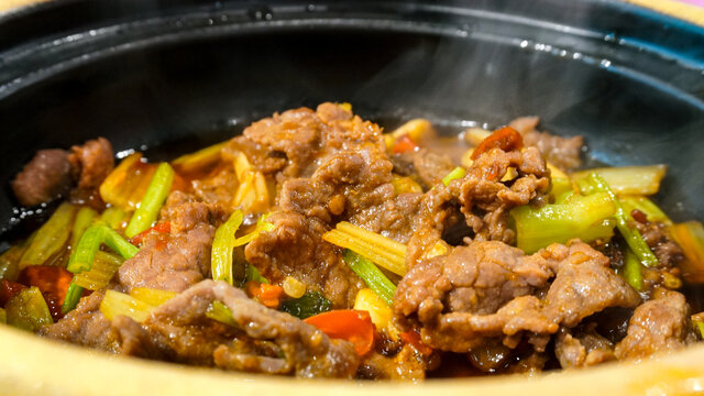 小炒黄牛肉