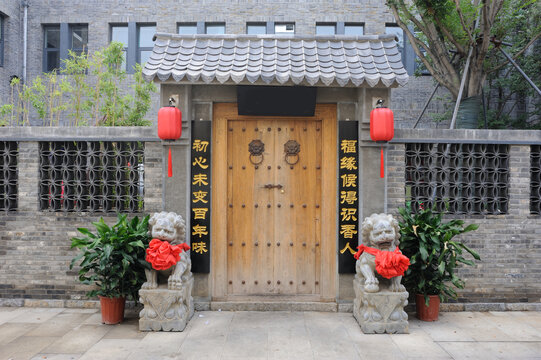 中式大门