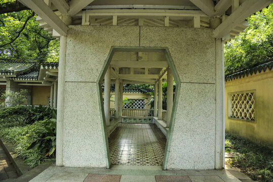 重庆鹅岭公园鹅顶山庄