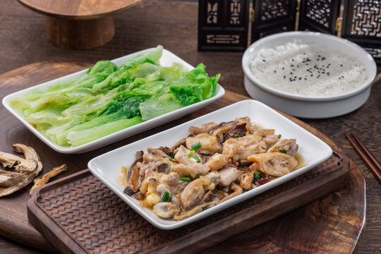 香菇滑鸡饭