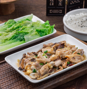香菇滑鸡饭