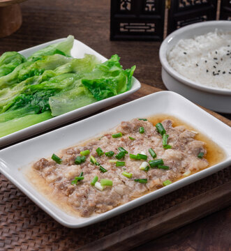 香菇肉饼饭