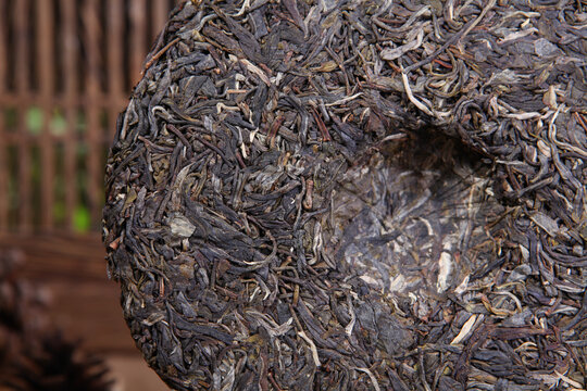云南普洱茶生茶茶饼西半山