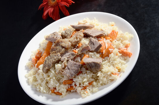 牛肉抓饭