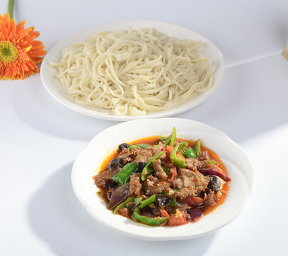 过油肉拌面