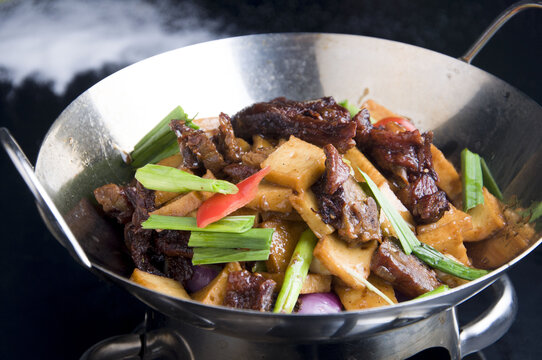 干锅牛肉