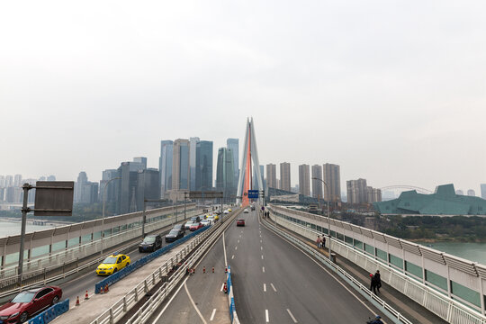 重庆千厮门大桥