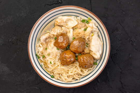 牛肉丸云吞面