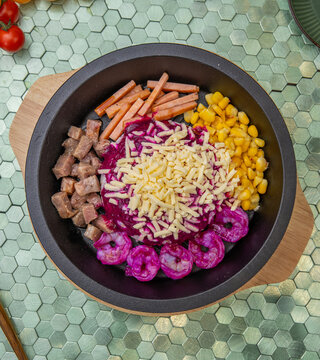 铁板火龙果牛肉粒饭