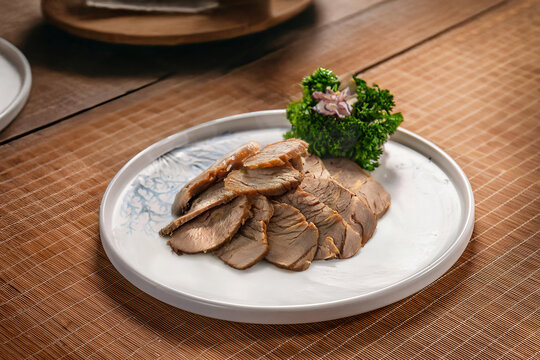 凉拌牛肉