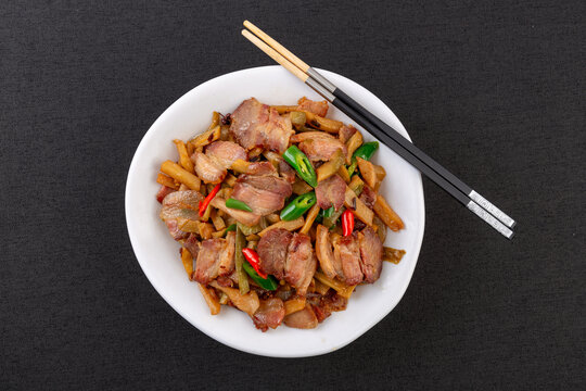 腊肉炒萝卜干
