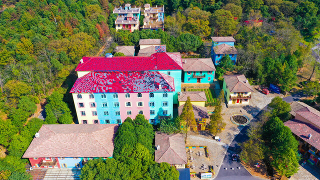 彩色村