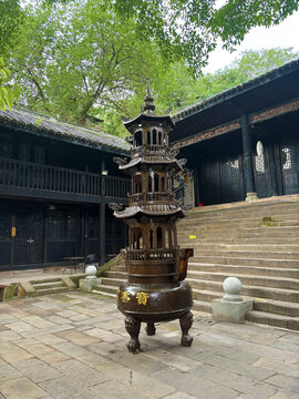 寺庙香炉