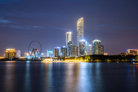 苏州中心CBD金鸡湖东方之门国金中心夜景