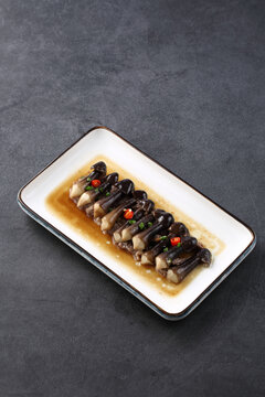 黑鸡枞蒸牛柳